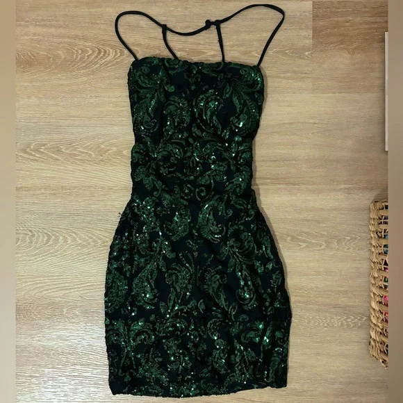 Windsor | Dresses | Green Black Windsor Homecoming Dress W Sequins | Poshmark Windsor | Dresses | Green Black Windsor Homecoming Dress W Sequins | Poshmark